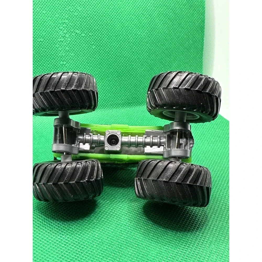 Hot Wheels Grave Digger 1:64 Monster Jam Monster Trucks Die cast Unknown Series